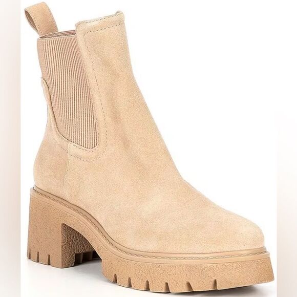 Chelsea & Violet Booties Women’s Size 8 Spanish Sand Suede Lug Sole NWOT - Picture 1 of 9